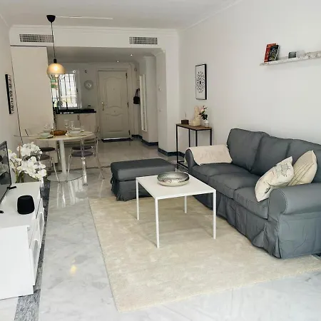 Senorio De Gonzaga- Cozy Patio With Own Access To Pool Appartement