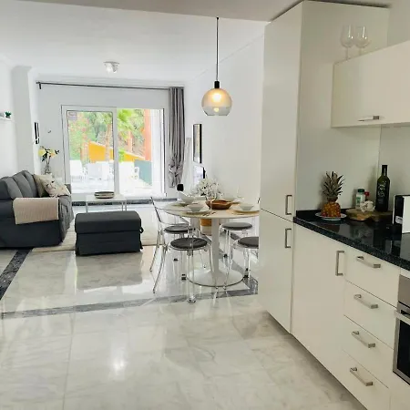 Senorio De Gonzaga- Cozy Patio With Own Access To Pool Appartement Marbellac
