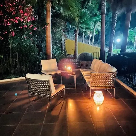 Appartement Senorio De Gonzaga- Cozy Patio With Own Access To Pool Marbellac